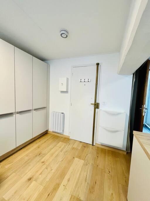 Stylish Studio In The Center Of Senlis Senlis (Oise) Exterior foto